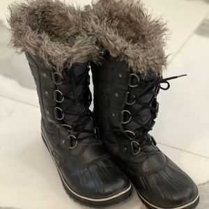 Sorel waterproof boot